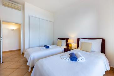 Vila Palmeira Beach Resort | Lagos | Gallery 25