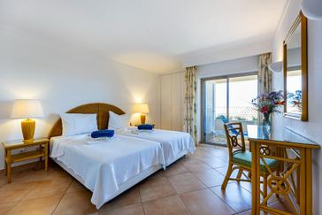 Vila Palmeira Beach Resort | Lagos | Gallery 45